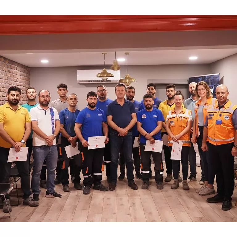 Sürekli Gelişim: Çalışanlarımıza Uluslararası Kaynak Eğitimi Sertifikaları Takdim Edildi